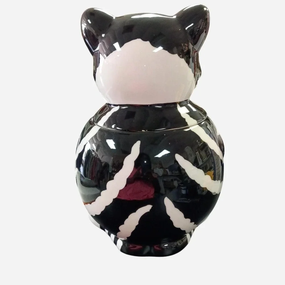 Vintage Black &White Fib Burton & Burton Chester The Cat Hand Painted Cookie Jar